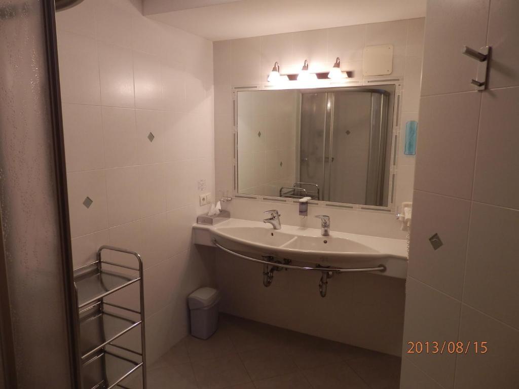 Hotel Edelweiss Пфундс Стая снимка